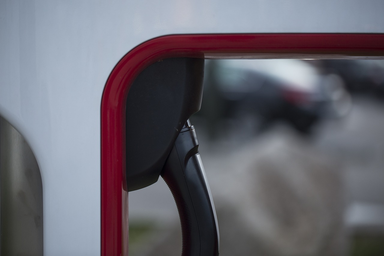 Sustainable Luxury: Embracing Electric Vehicles for Eco-Friendly Travel